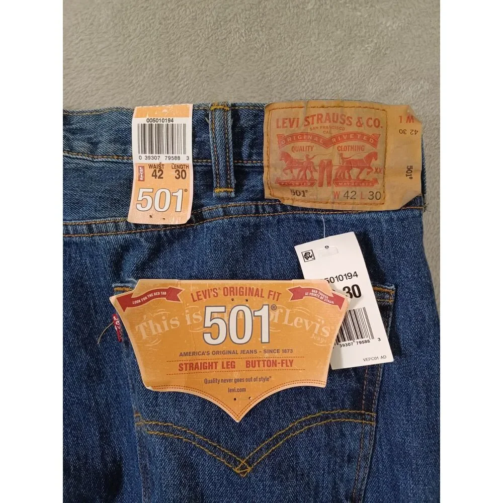 Levis‎ 501 Mens Jeans 42x30 Original Fit Straight Leg Button Fly Dark Wash New